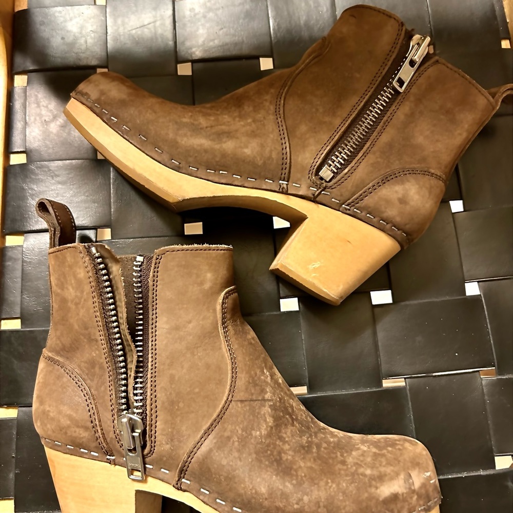 Swedish Hasbeens Brown Ankle Boots size 36